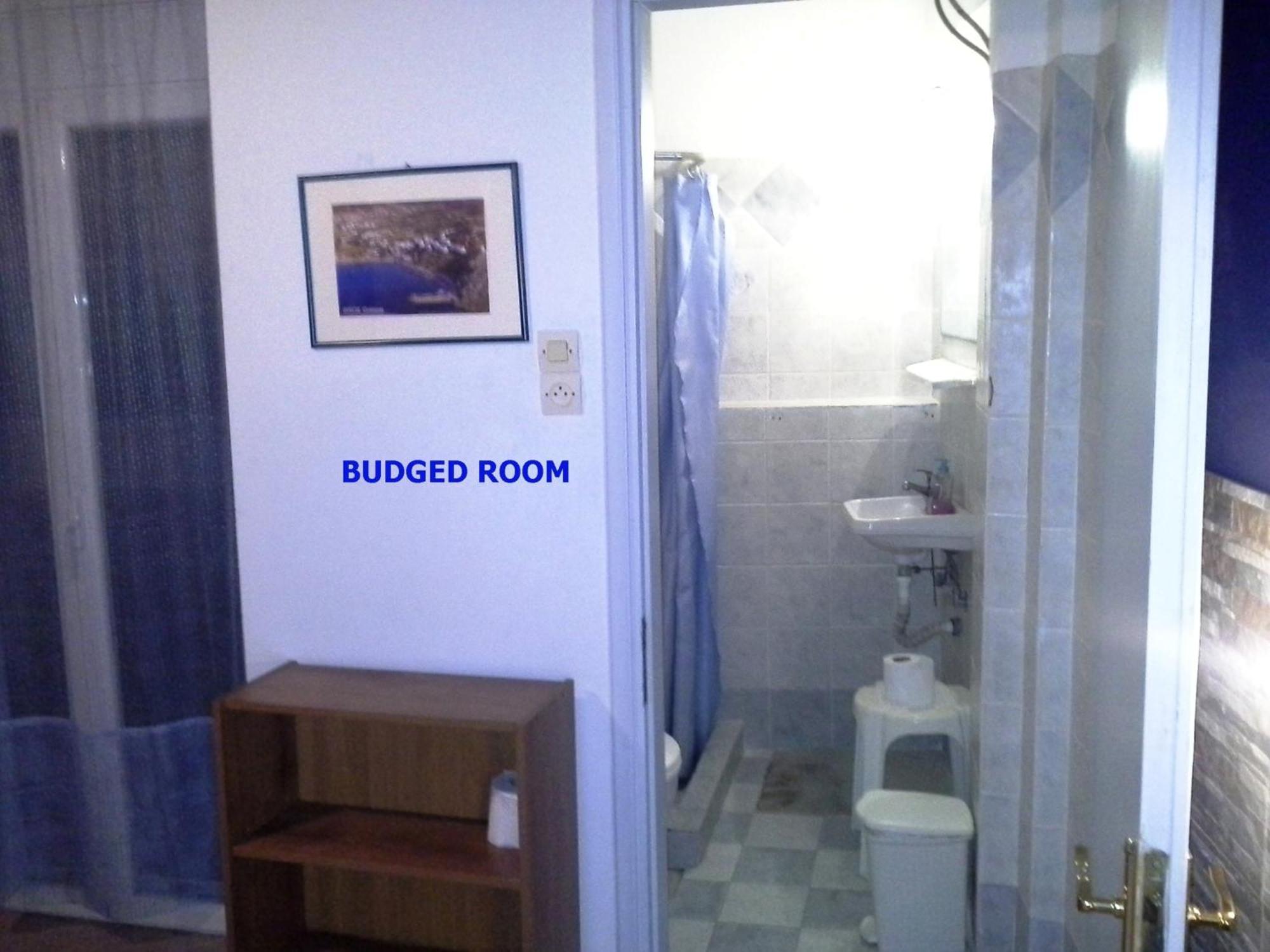 Apergis Rooms Ermoupoli Ruang foto