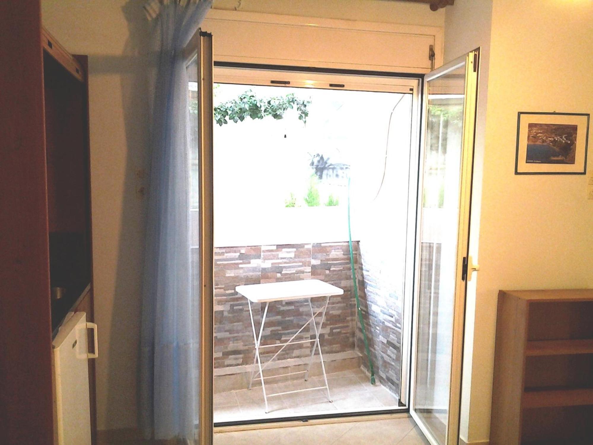 Apergis Rooms Ermoupoli Ruang foto