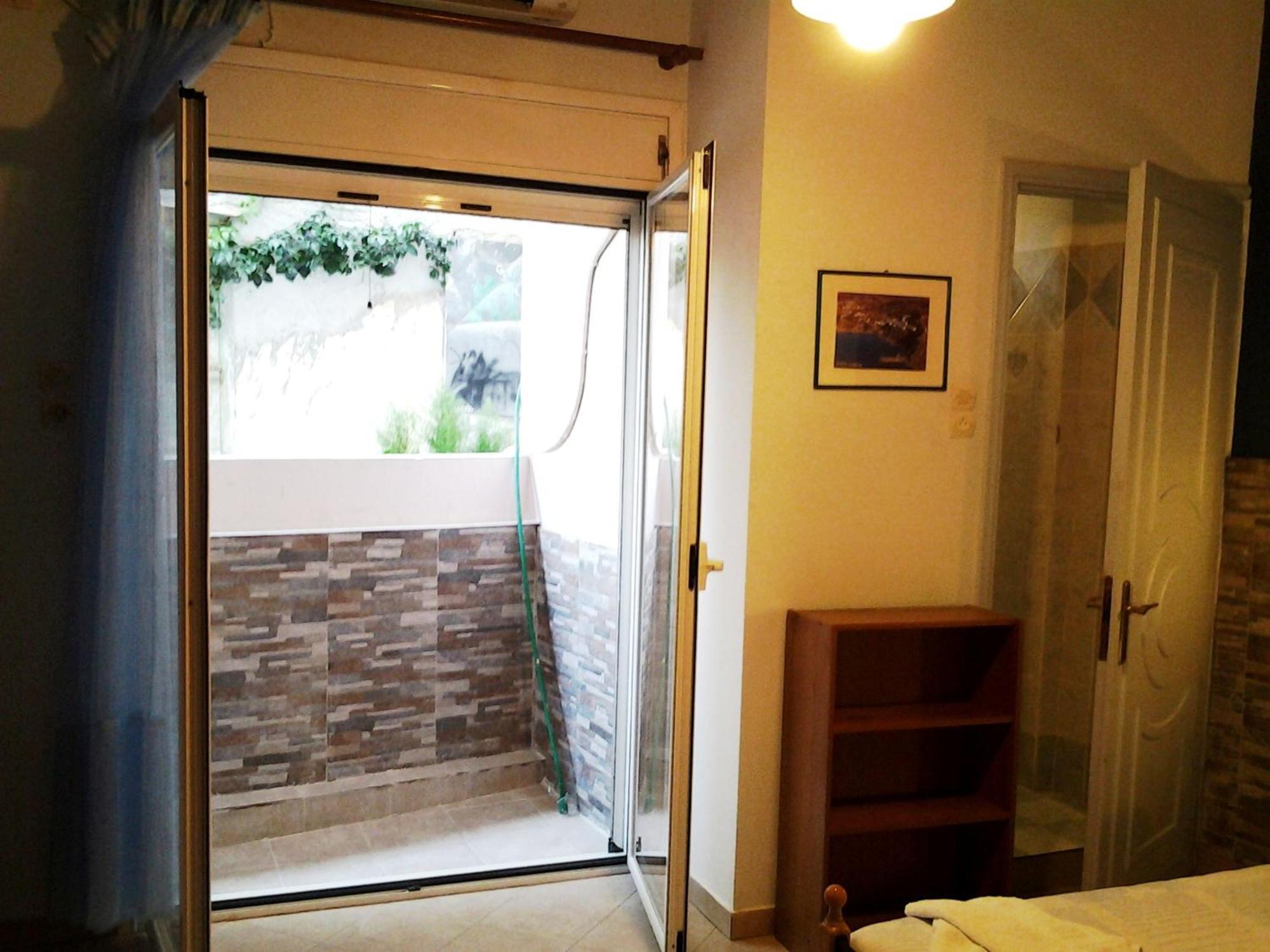 Apergis Rooms Ermoupoli Ruang foto